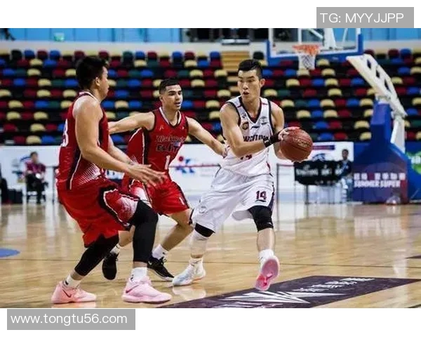 广州羽毛球队在选拔赛中以52分领先其他队伍展现强劲实力